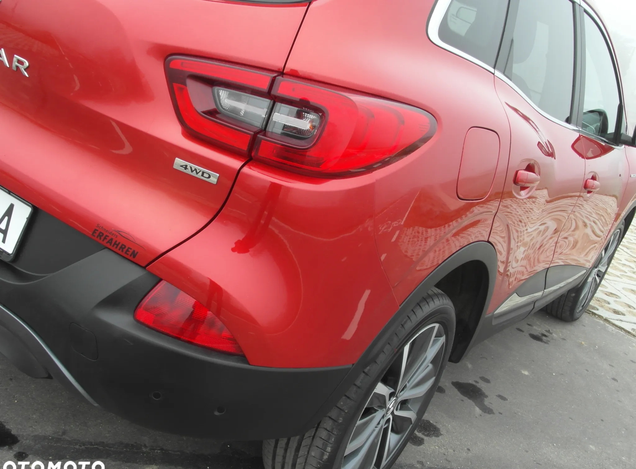 Renault Kadjar cena 60900 przebieg: 143000, rok produkcji 2016 z Milanówek małe 781